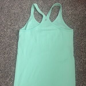 Lululemon Ebb to street tank